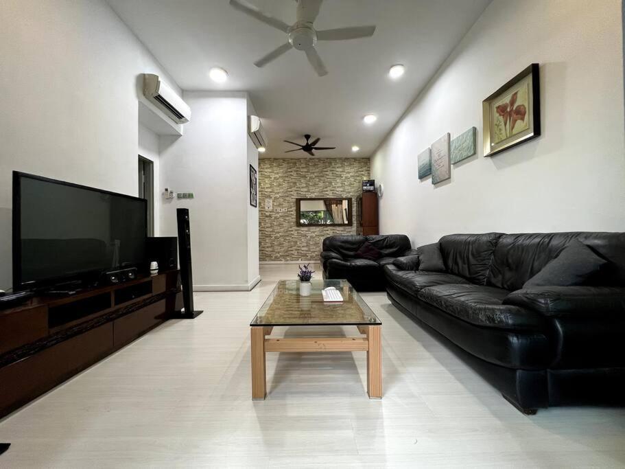 Luxury The Loft Comfort & Convenient Homestay 4 Kota Kinabalu Ngoại thất bức ảnh