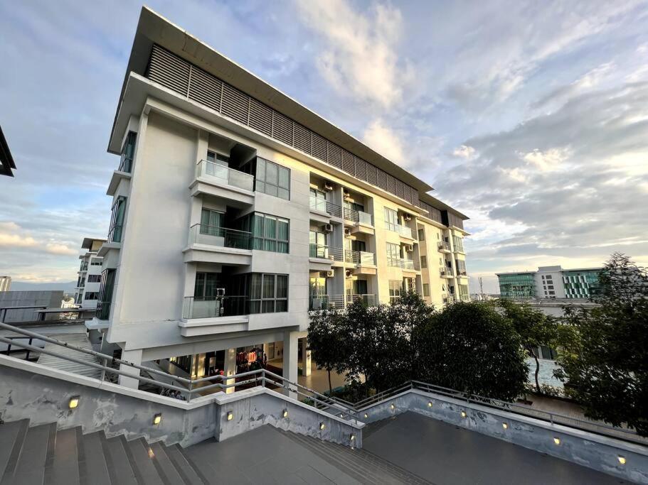 Luxury The Loft Comfort & Convenient Homestay 4 Kota Kinabalu Ngoại thất bức ảnh