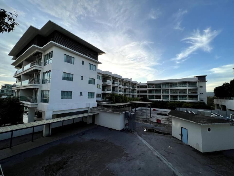 Luxury The Loft Comfort & Convenient Homestay 4 Kota Kinabalu Ngoại thất bức ảnh