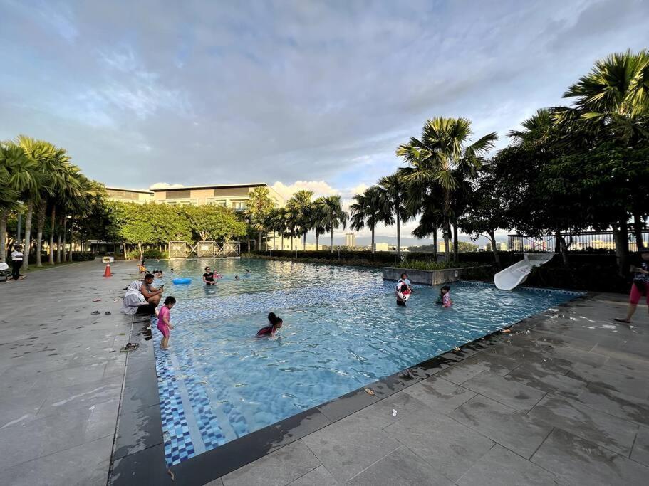 Luxury The Loft Comfort & Convenient Homestay 4 Kota Kinabalu Ngoại thất bức ảnh